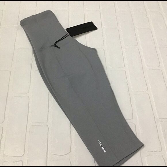 Compression high waist yoga capri leggings NWT grey size M - Picture 3 of 14